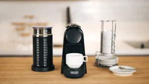 اسپرساز نسپرسو اسنزامینی دلونگی با کف شیر ساز NESPRESSO Essenza Mini and milk-با قابلیت تولید کف شیر